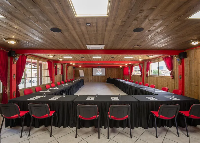 Готель Cap Pirate Агд